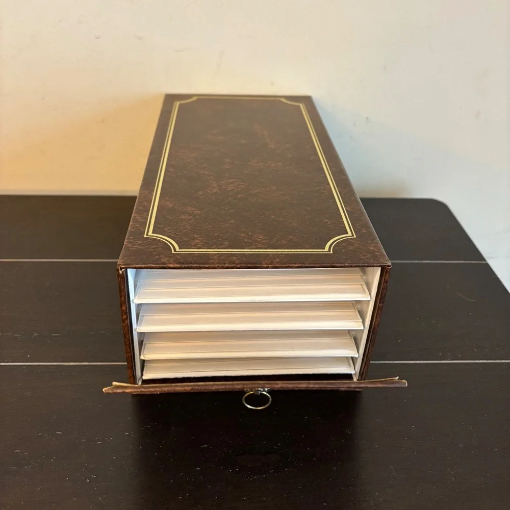 Vintage Holson Photo Memory Box | Faux Leather | 3.5 x 5 Photos | 200 Photos